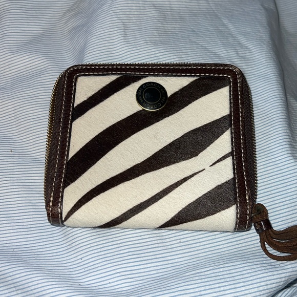 COACH COW HIDE AUNTHENTIC - Picture 2 of 7